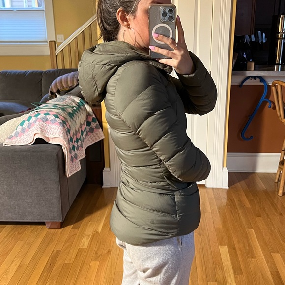 Lululemon Pack it Down Jacket - Picture 2 of 8